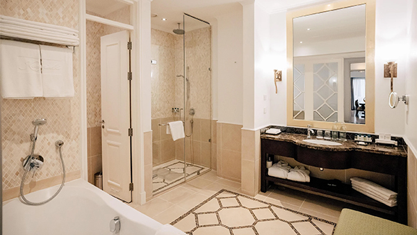 Bathroom - Villa Rosa Kempinski - Nairobi, Kenya