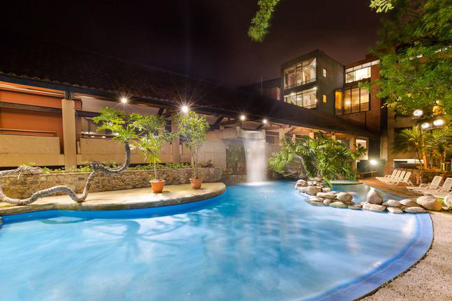 Swimming pool - Radisson San Jose Costa Rica