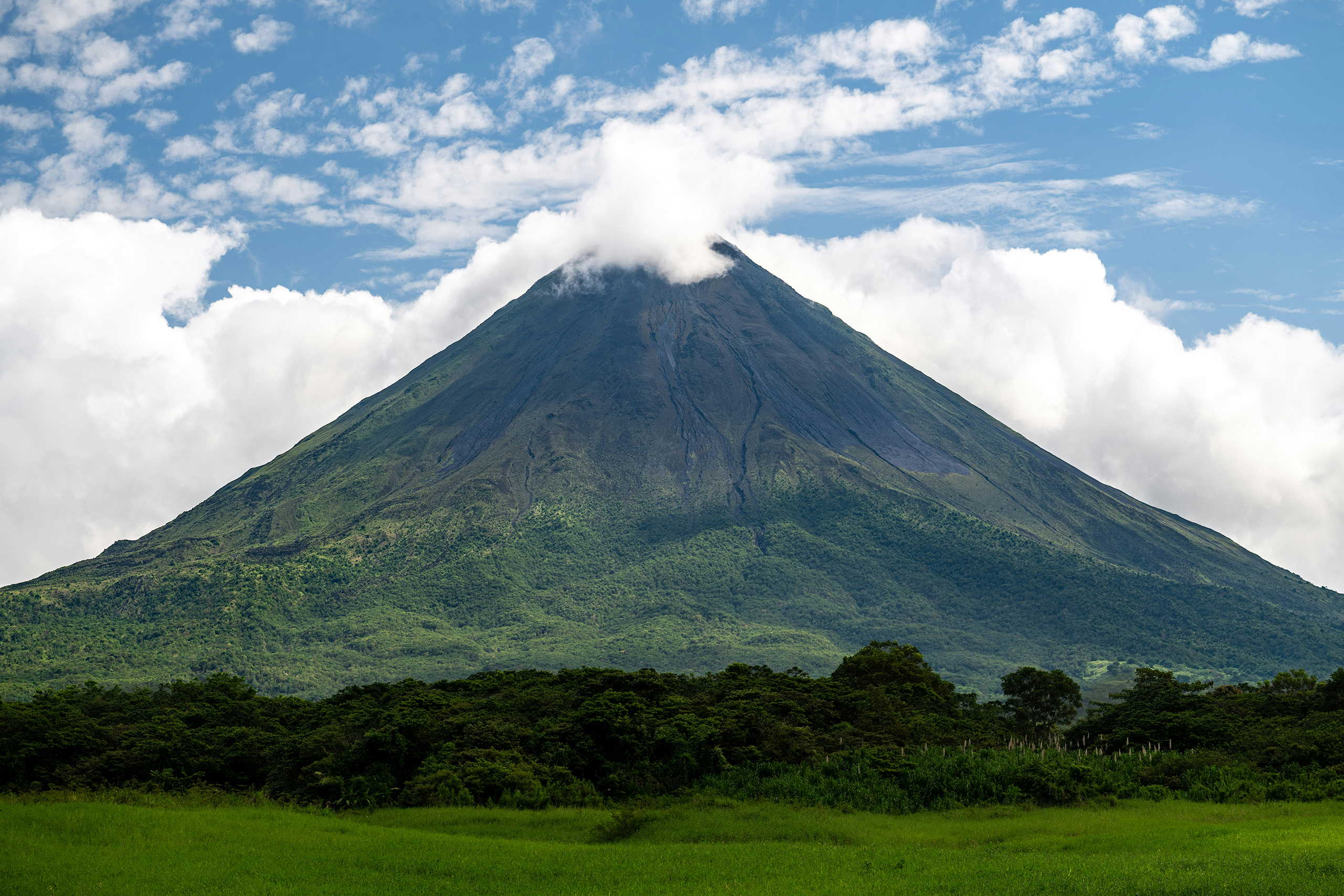 daniel-ingersoll-1GEY6GsWEk0-unsplash Arenal Volcano National Park, Costa Rica - Photo by Daniel Ingersoll on Unsplash